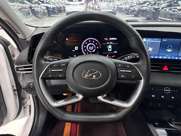 Фото 9 - Hyundai Elantra N line