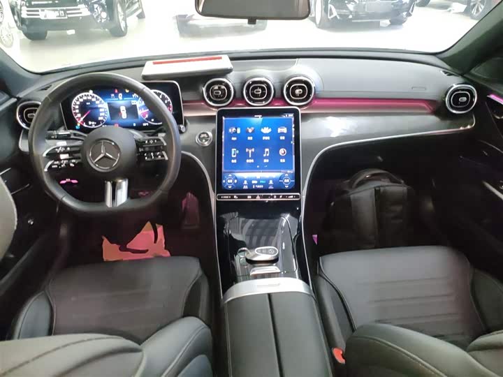 Фото 10 - Mercedes-Benz C-Class