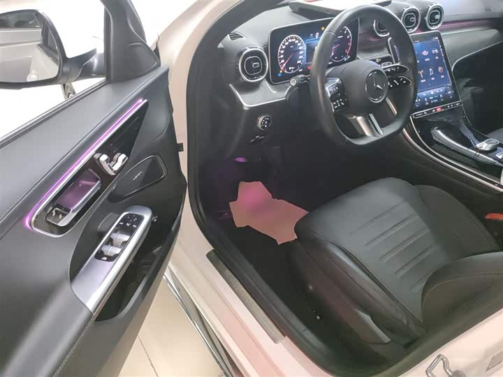 Фото 16 - Mercedes-Benz C-Class