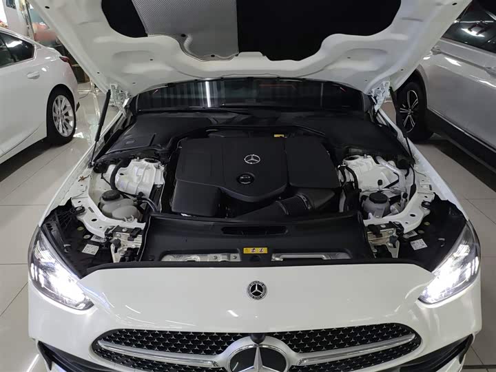 Фото 20 - Mercedes-Benz C-Class