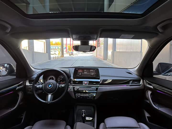 Фото 11 - BMW X1