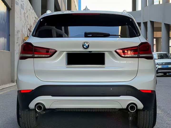 Фото 4 - BMW X1