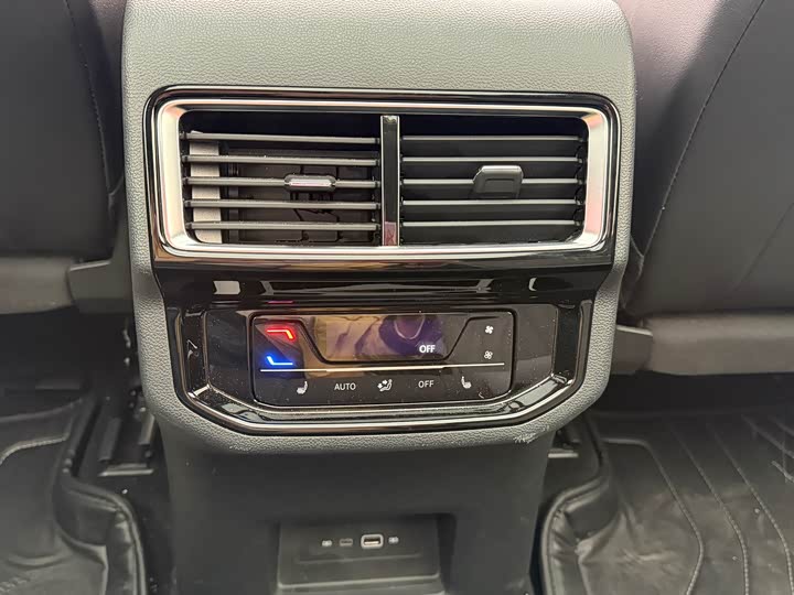 Фото 9 - Volkswagen Teramont X