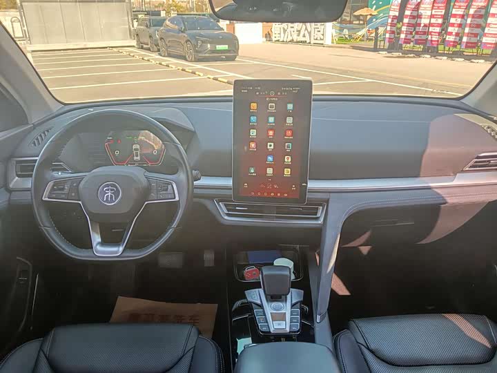 Фото 11 - BYD Song Pro Hybrid