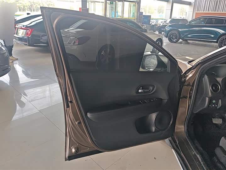 Фото 7 - Honda XR-V