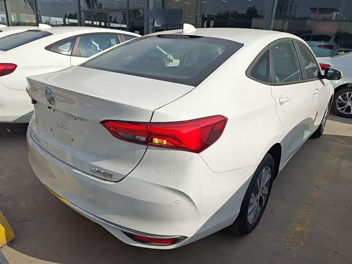 Фото 7 - Buick Verano