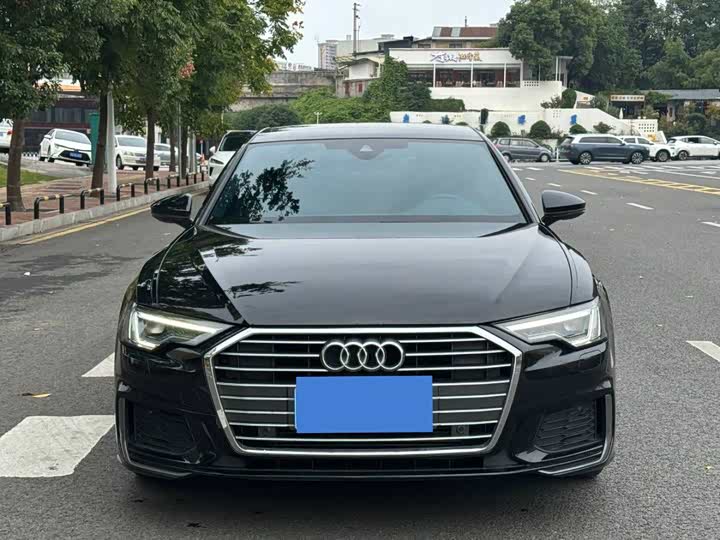 Фото 3 - Audi A6L