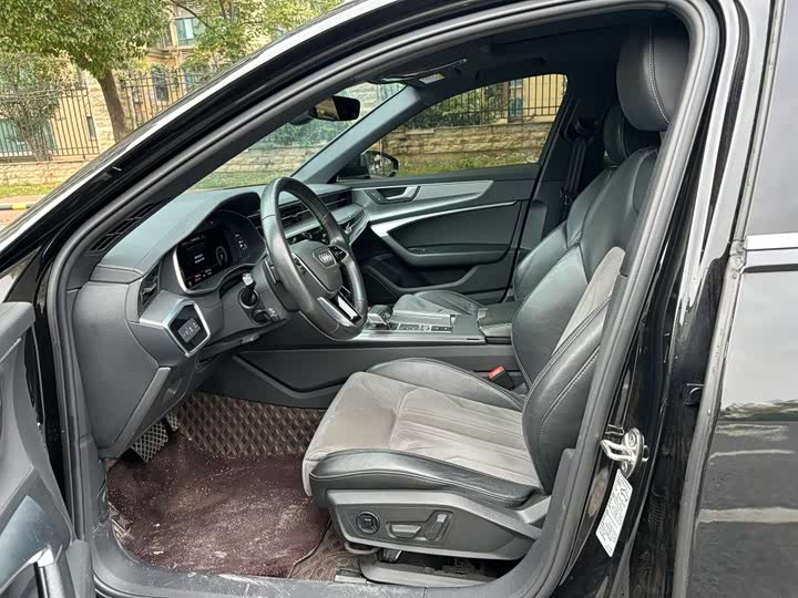 Фото 6 - Audi A6L