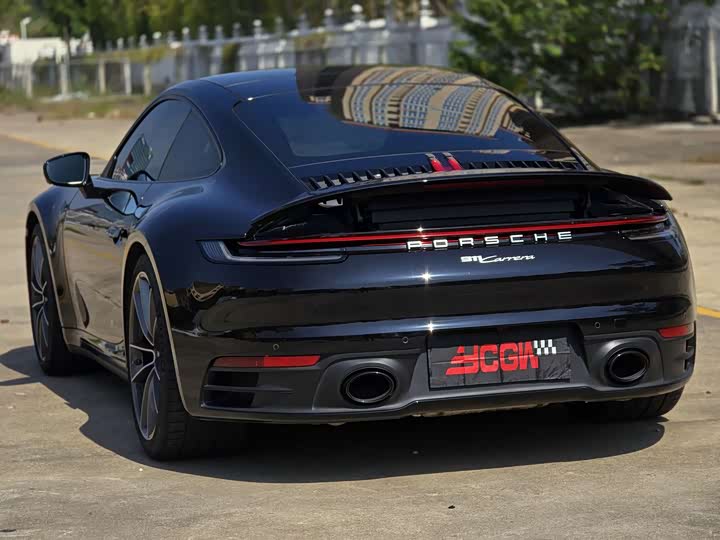 Фото 16 - Porsche 911