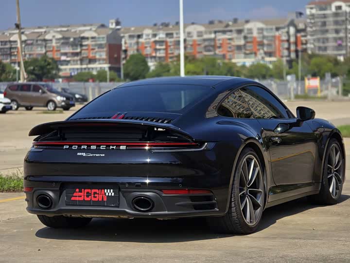 Фото 17 - Porsche 911