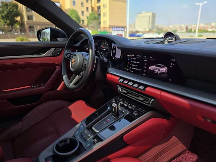 Фото 8 - Porsche 911