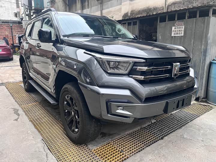 Фото 3 - Tank 400 Hybrid