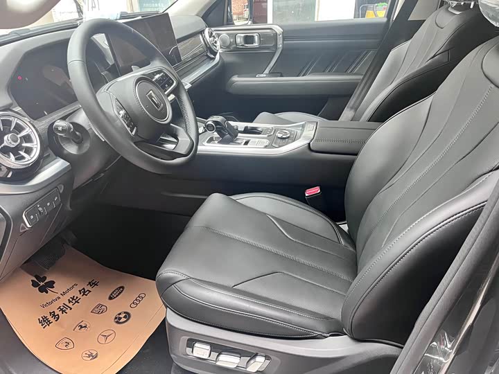 Фото 7 - Tank 400 Hybrid