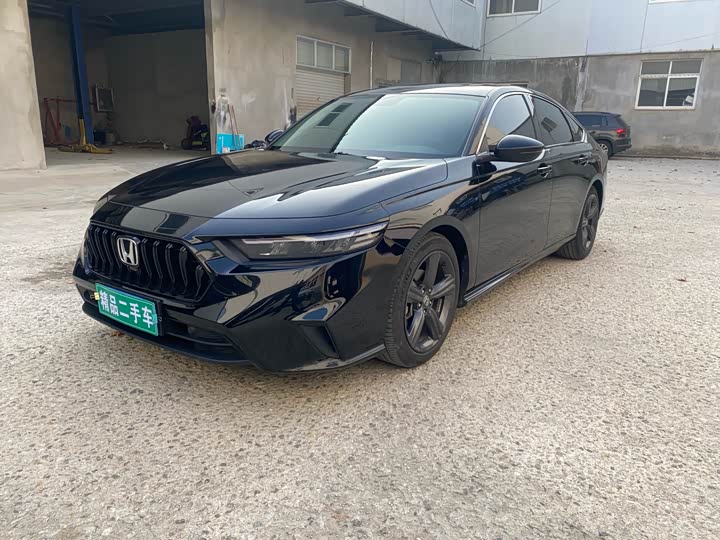 Фото 4 - Honda Inspire