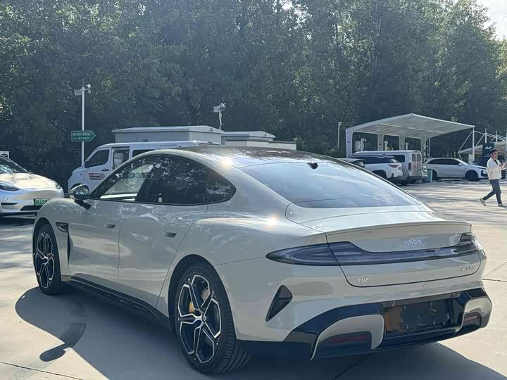 Фото 4 - Xiaomi SU7