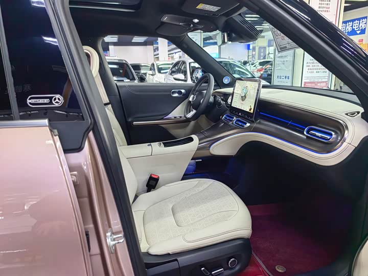 Фото 10 - Smart #1