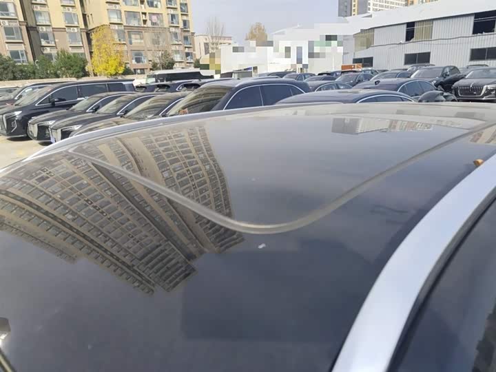 Фото 27 - Hongqi HS3 Hybrid