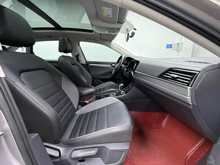 Фото 10 - Volkswagen Sagitar L