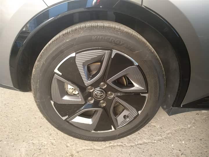 Фото 26 - Toyota bZ3