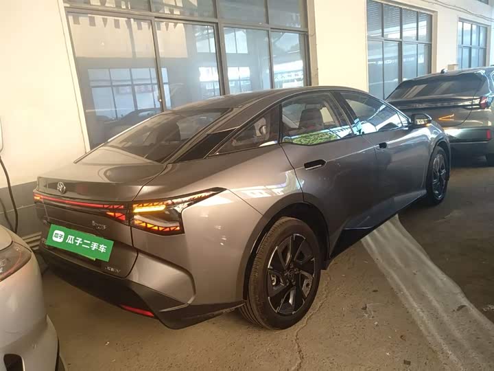 Фото 7 - Toyota bZ3