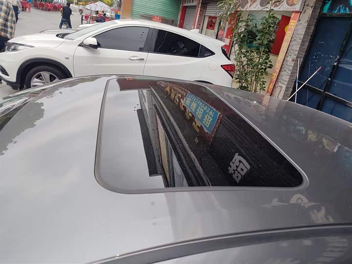 Фото 27 - Nissan Sylphy