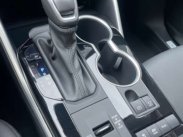 Фото 6 - Toyota Highlander