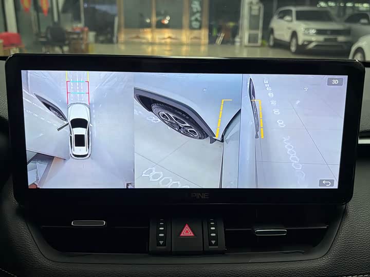 Фото 13 - Toyota RAV4