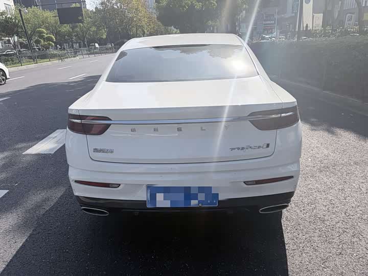 Фото 5 - Geely Preface