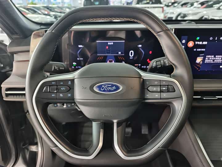 Фото 7 - Ford Edge
