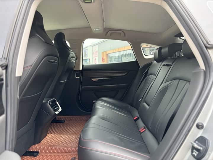 Фото 6 - XPeng P7