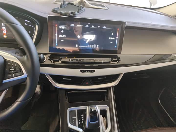 Фото 15 - Geely Jiaji