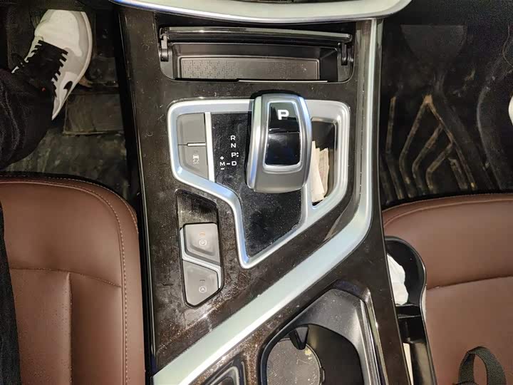 Фото 16 - Geely Jiaji