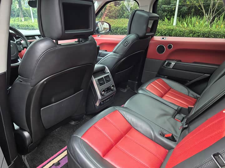 Фото 10 - Land Rover Range Rover Sport