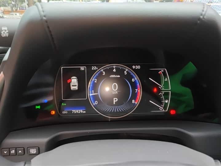 Фото 4 - Lexus ES