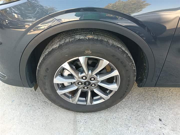 Фото 23 - Ford Edge