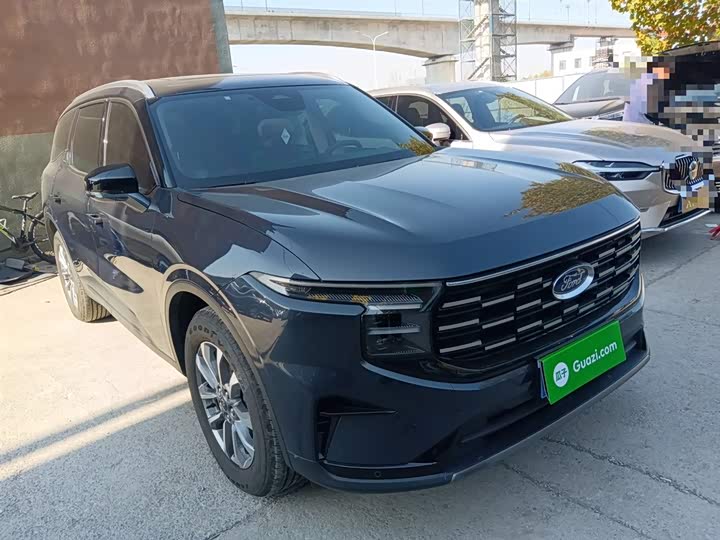 Фото 4 - Ford Edge