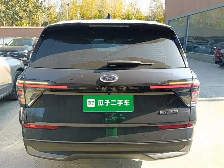 Фото 6 - Ford Edge