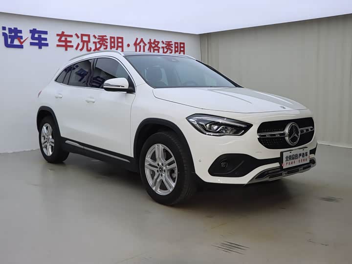 Фото 3 - Mercedes-Benz GLA-Class