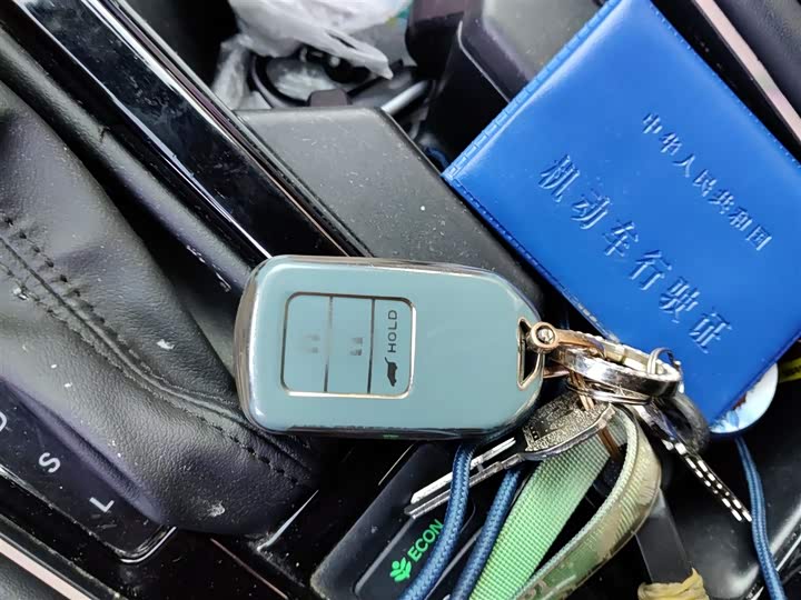 Фото 12 - Honda Accord