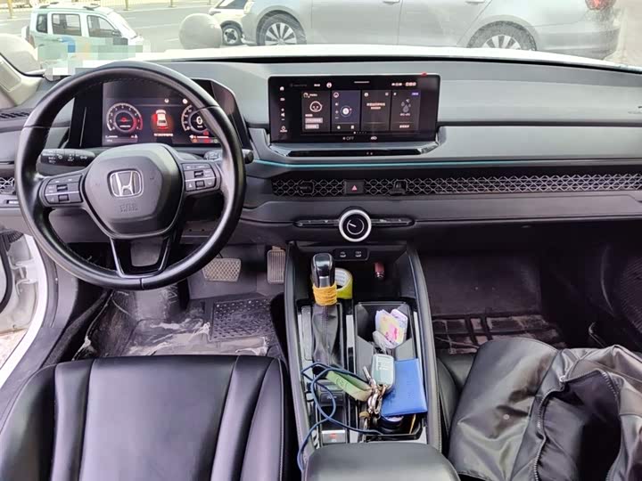 Фото 13 - Honda Accord