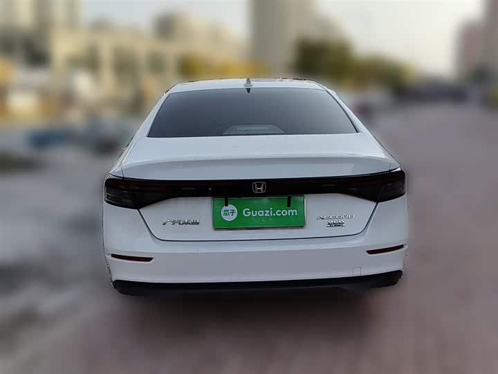 Фото 28 - Honda Accord