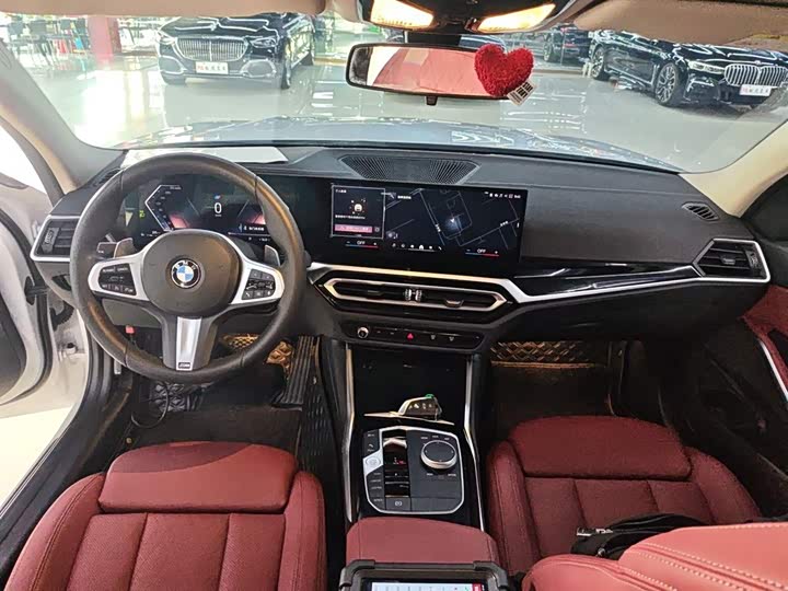 Фото 10 - BMW 3 Series