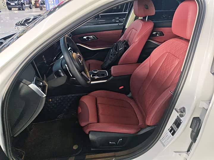 Фото 15 - BMW 3 Series