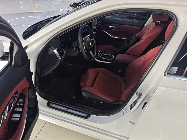 Фото 16 - BMW 3 Series