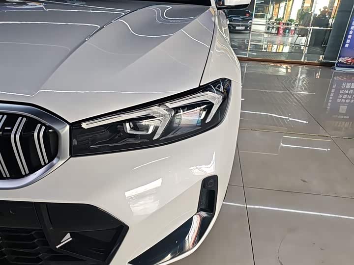 Фото 24 - BMW 3 Series