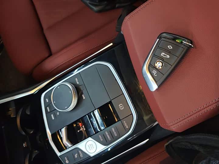 Фото 9 - BMW 3 Series