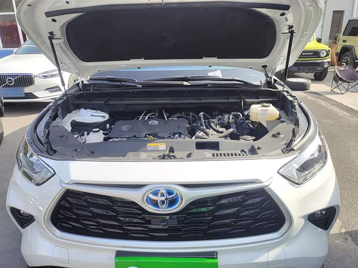 Фото 20 - Toyota Highlander