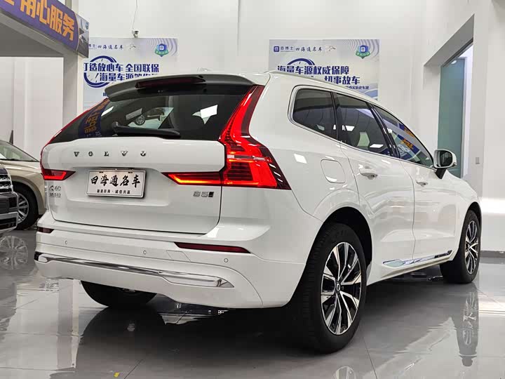 Фото 18 - Volvo XC60