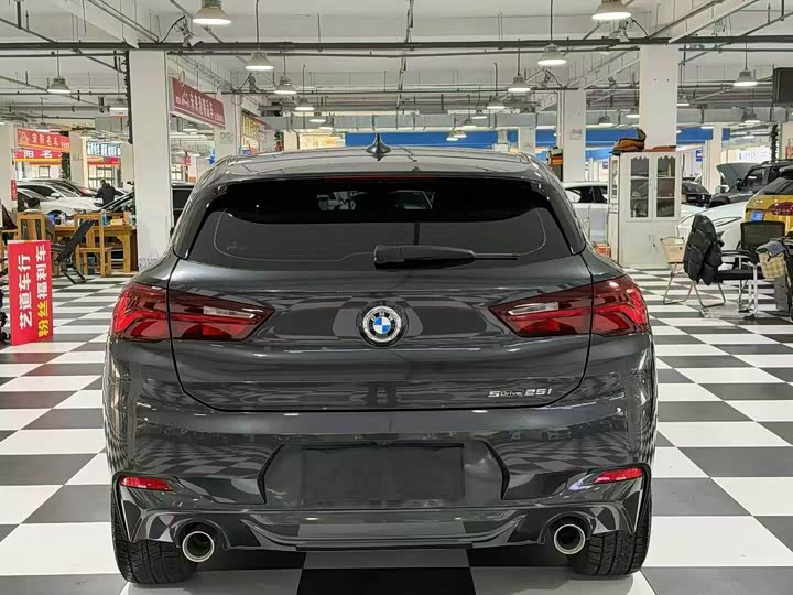Фото 8 - BMW X2