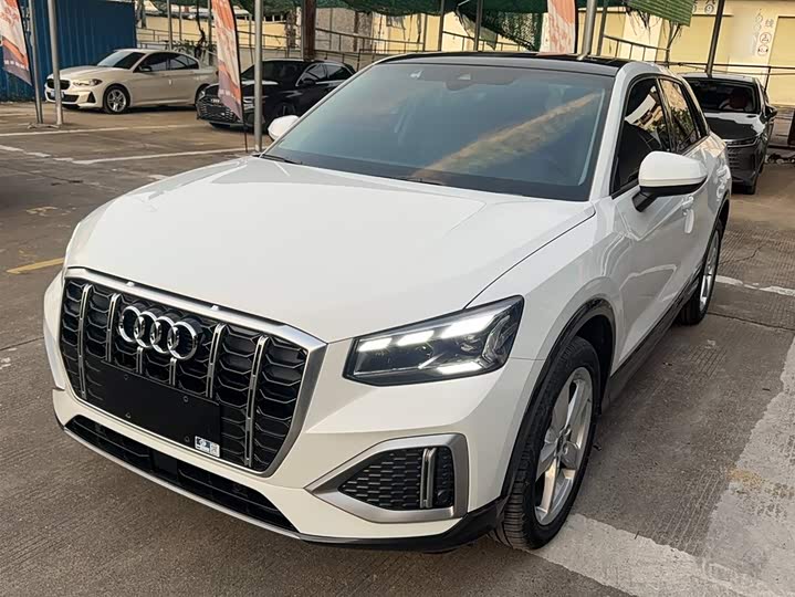 Фото 2 - Audi Q2L